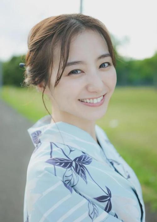 韩国女主播在线 弹壳与玫瑰